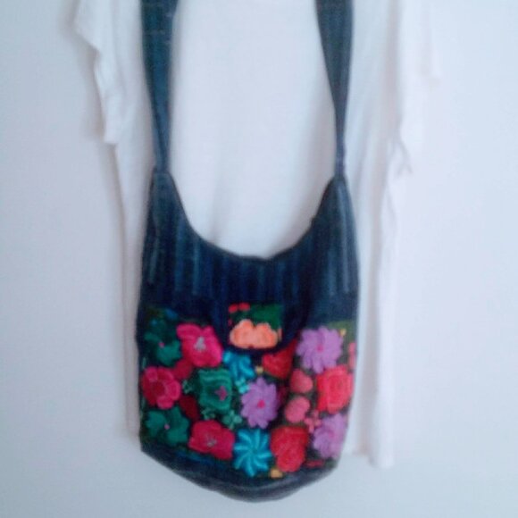 BEAUTIFUL🏵️MEXICANA EMBROIDERED FLORAL CROSSBODY BAG PURSE - Picture 2 of 5